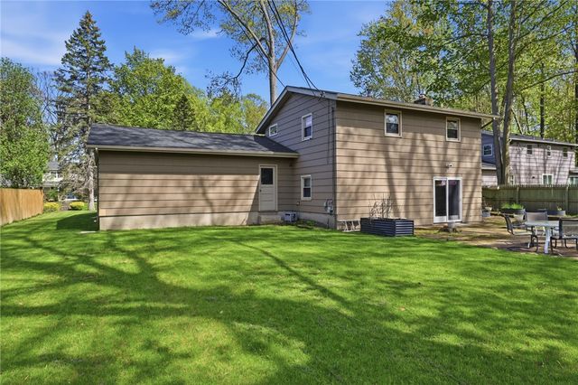 506 True Hickory Dr, Greece, NY 14615