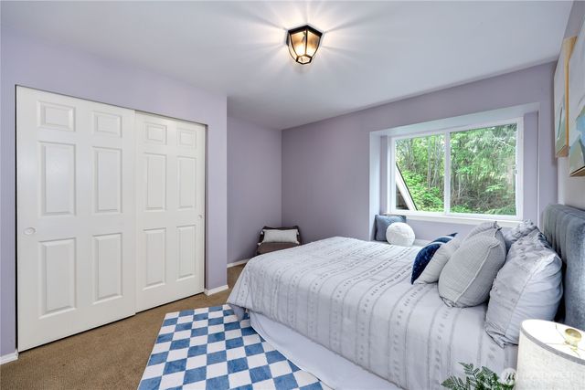 34599 Bridge View Drive NE, Kingston, WA 98346