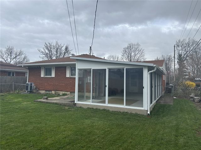 1912 Echo Wood Court, Kettering, OH 45429