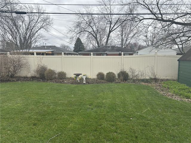 1912 Echo Wood Court, Kettering, OH 45429