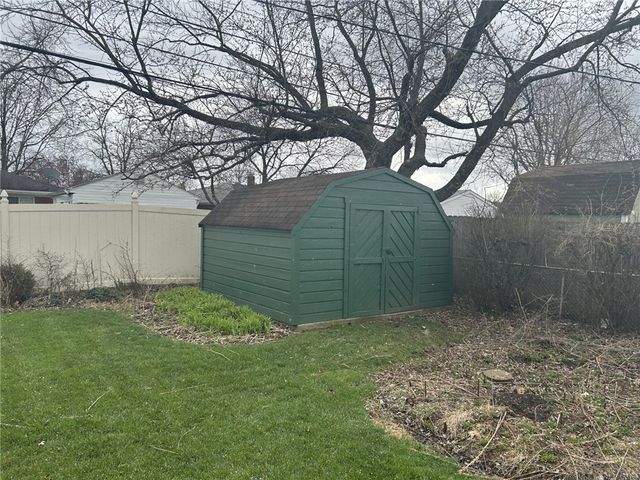 1912 Echo Wood Court, Kettering, OH 45429