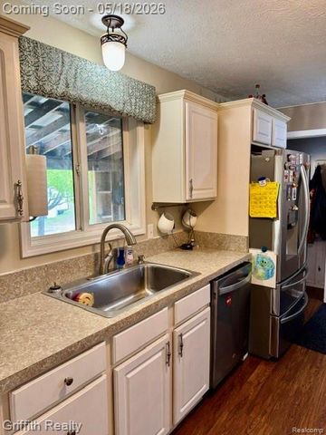 3148 Hogback Road, Handy Township, MI 48836