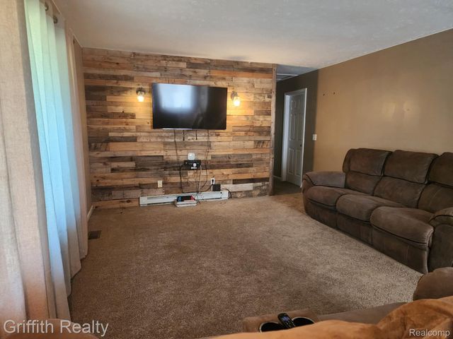 3148 Hogback Road, Handy Township, MI 48836
