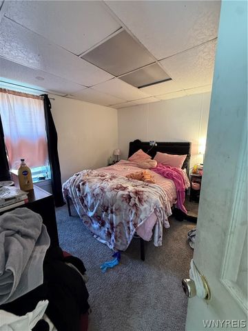 2921 Mckoon Avenue, Niagara Falls, NY 14305