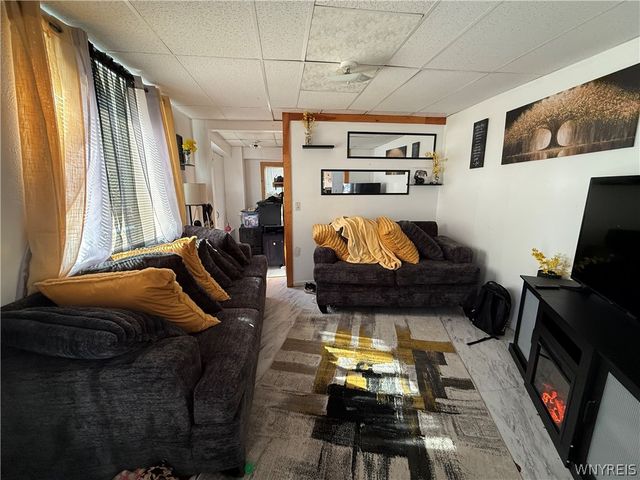 2921 Mckoon Avenue, Niagara Falls, NY 14305