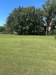 Tall Chief Avenue, Skiatook, OK 74070