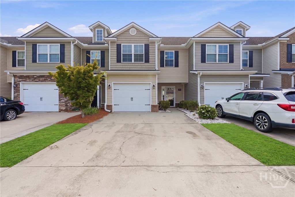 Image 2 of property listing at 295 Cantle Drive, Richmond Hill, GA 31324