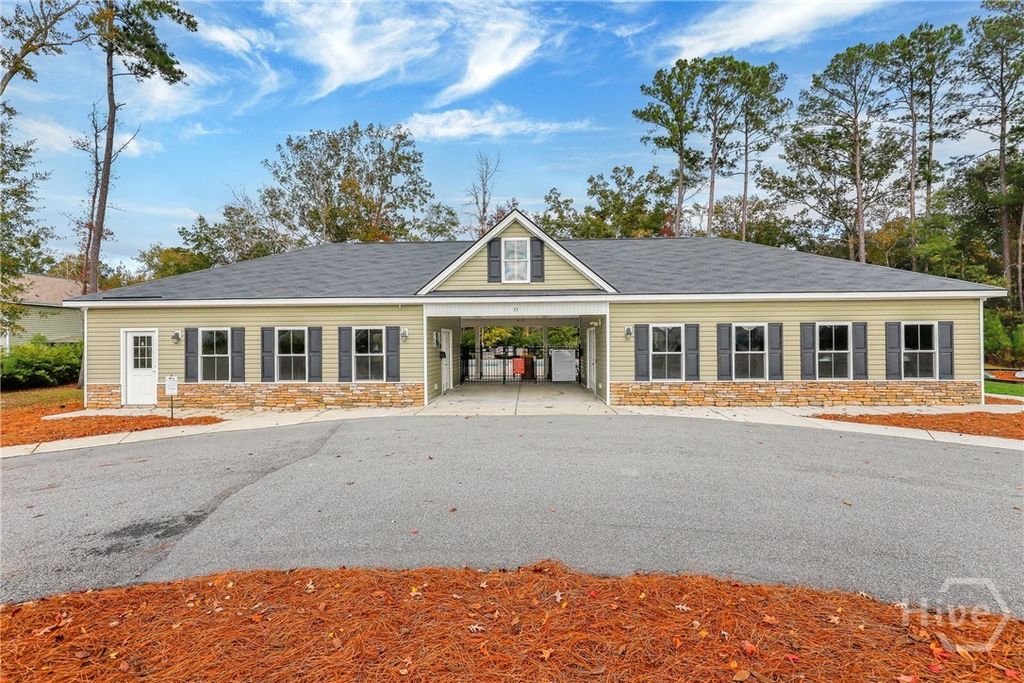Image 29 of property listing at 295 Cantle Drive, Richmond Hill, GA 31324