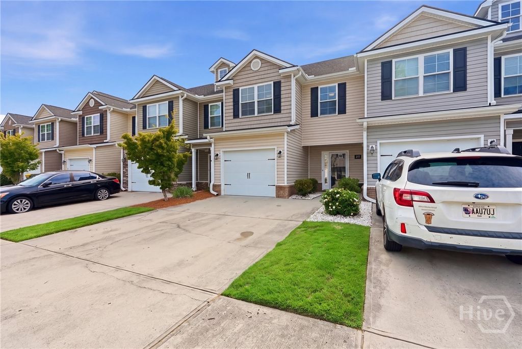 Image 3 of property listing at 295 Cantle Drive, Richmond Hill, GA 31324