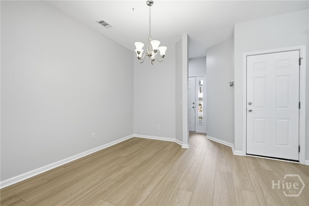 Image 5 of property listing at 295 Cantle Drive, Richmond Hill, GA 31324