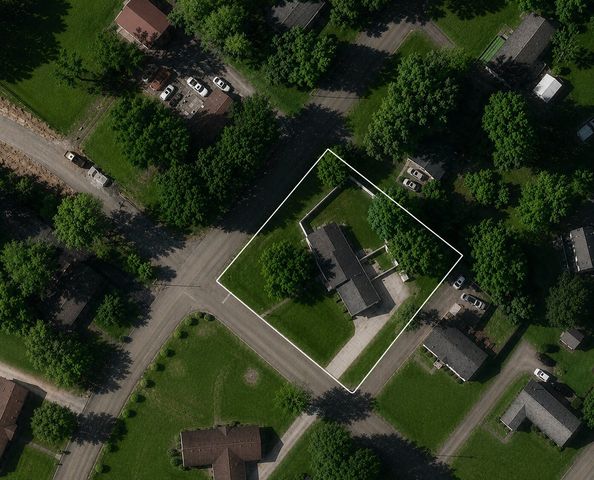 512 Shadow Dr, Shelbyville, TN 37160