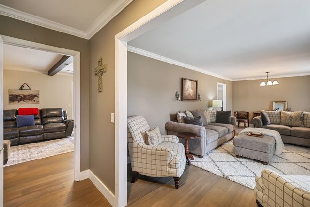 512 Shadow Dr, Shelbyville, TN 37160