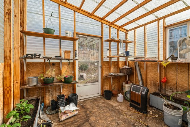 12594 McNeil Creek Road, Trail, OR 97541