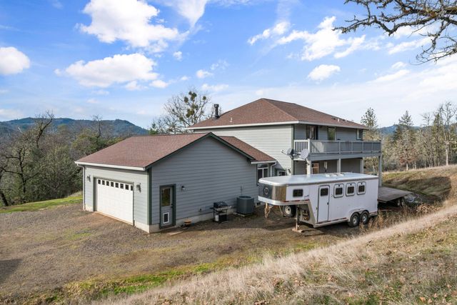 12594 McNeil Creek Road, Trail, OR 97541