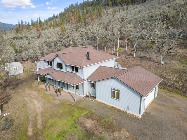 12594 McNeil Creek Road, Trail, OR 97541