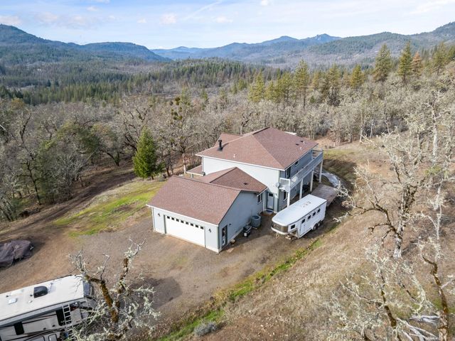 12594 McNeil Creek Road, Trail, OR 97541