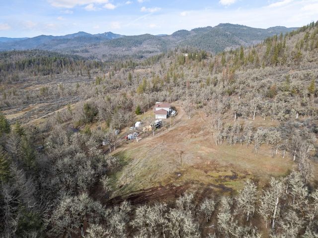 12594 McNeil Creek Road, Trail, OR 97541