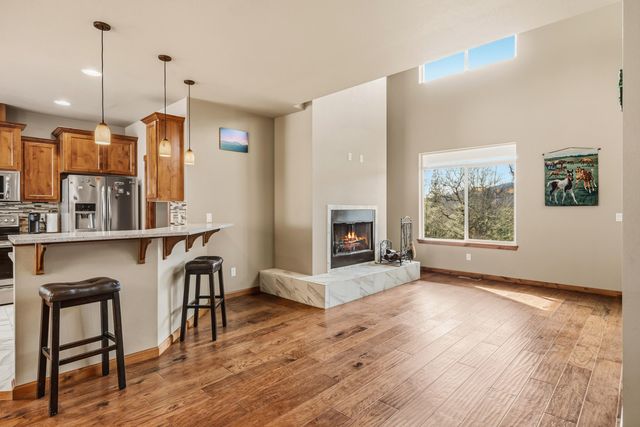 12594 McNeil Creek Road, Trail, OR 97541