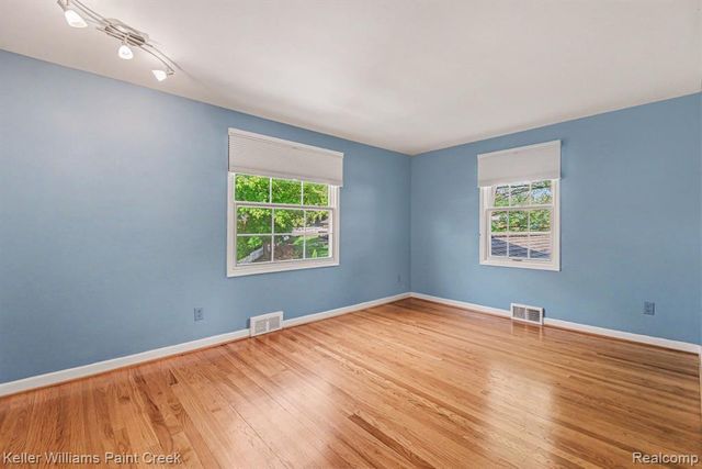 914 Croydon Road, Rochester Hills, MI 48309