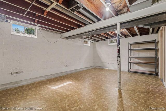 914 Croydon Road, Rochester Hills, MI 48309