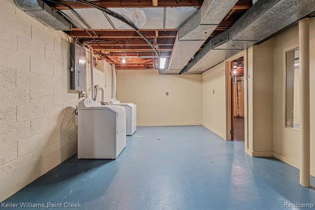 914 Croydon Road, Rochester Hills, MI 48309
