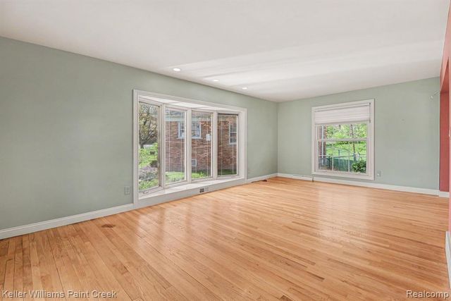 914 Croydon Road, Rochester Hills, MI 48309