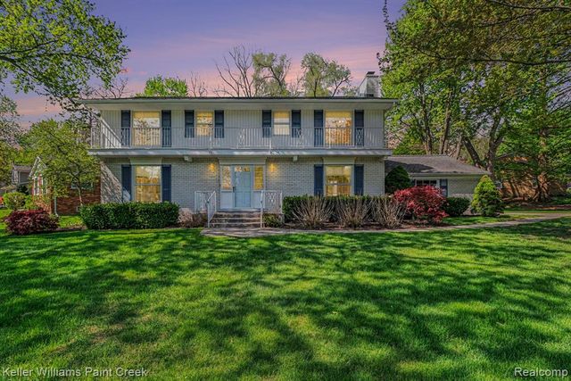 914 Croydon Road, Rochester Hills, MI 48309