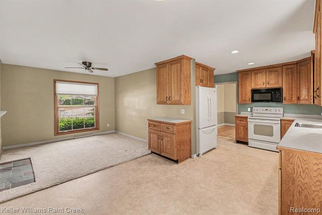 914 Croydon Road, Rochester Hills, MI 48309