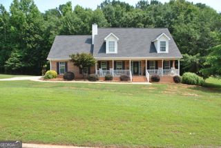 500 Hayfield Court, Locust Grove, GA 30248