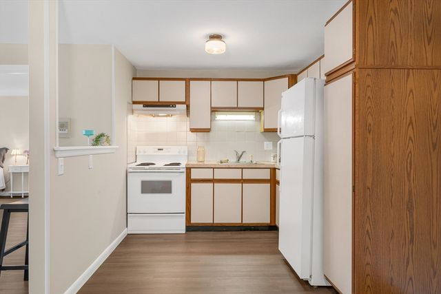 74 Beach St 1-1, Woburn, MA 01801