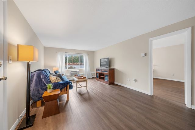 74 Beach St 1-1, Woburn, MA 01801