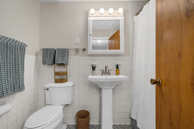 74 Beach St 1-1, Woburn, MA 01801