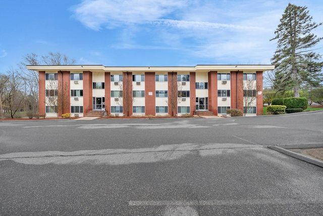 74 Beach St 1-1, Woburn, MA 01801