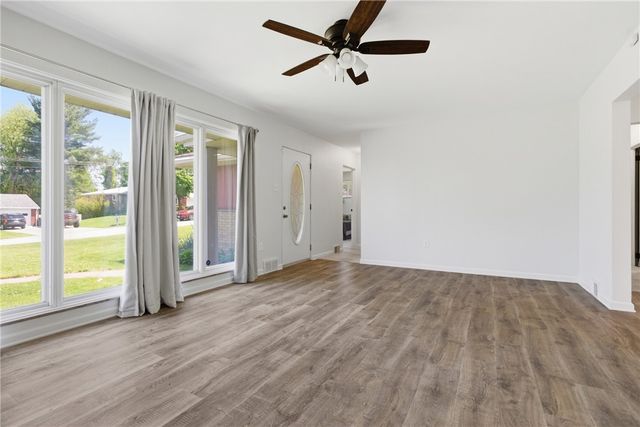 1348 Bechtel St, Monaca, PA 15061