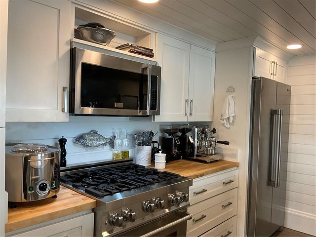 18675 US HIGHWAY 19 N 132, Clearwater, FL 33764