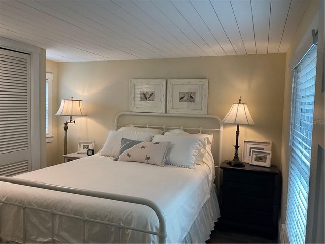 18675 US HIGHWAY 19 N 132, Clearwater, FL 33764