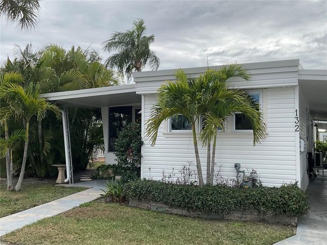 18675 US HIGHWAY 19 N 132, Clearwater, FL 33764