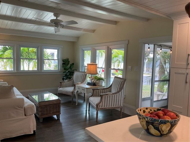 18675 US HIGHWAY 19 N 132, Clearwater, FL 33764