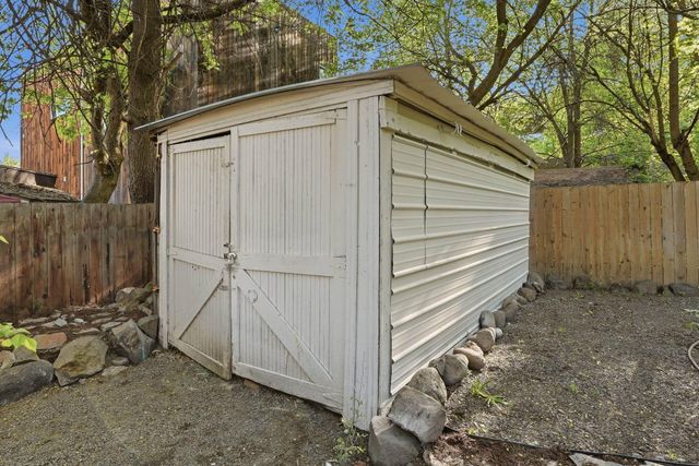 1610 W Wilson Ave, Spokane, WA 99201