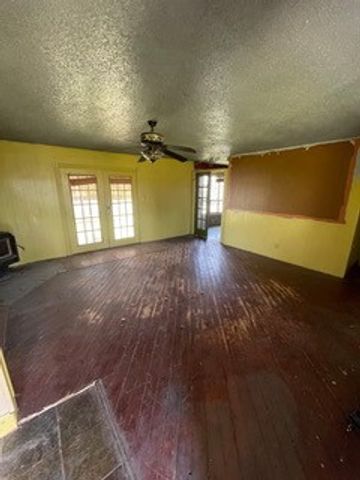 134 pr 1989, Chico, TX 76431