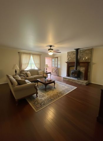 134 pr 1989, Chico, TX 76431