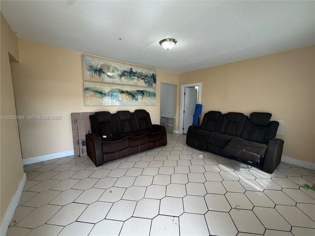 2770 SW 33rd Ave, Miami, FL 33133