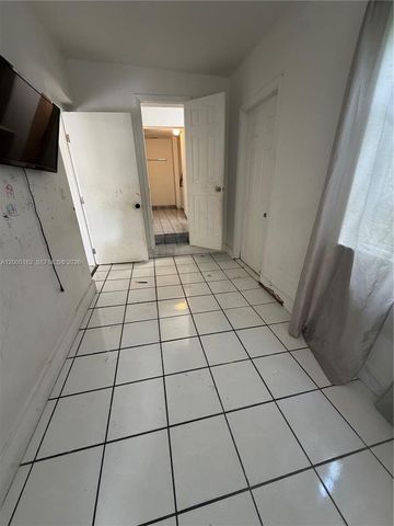 2770 SW 33rd Ave, Miami, FL 33133