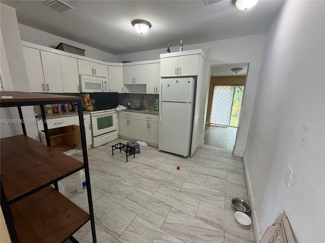 2770 SW 33rd Ave, Miami, FL 33133