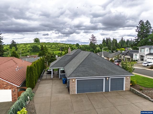 2111 Celeen Av SE, Salem, OR 97302