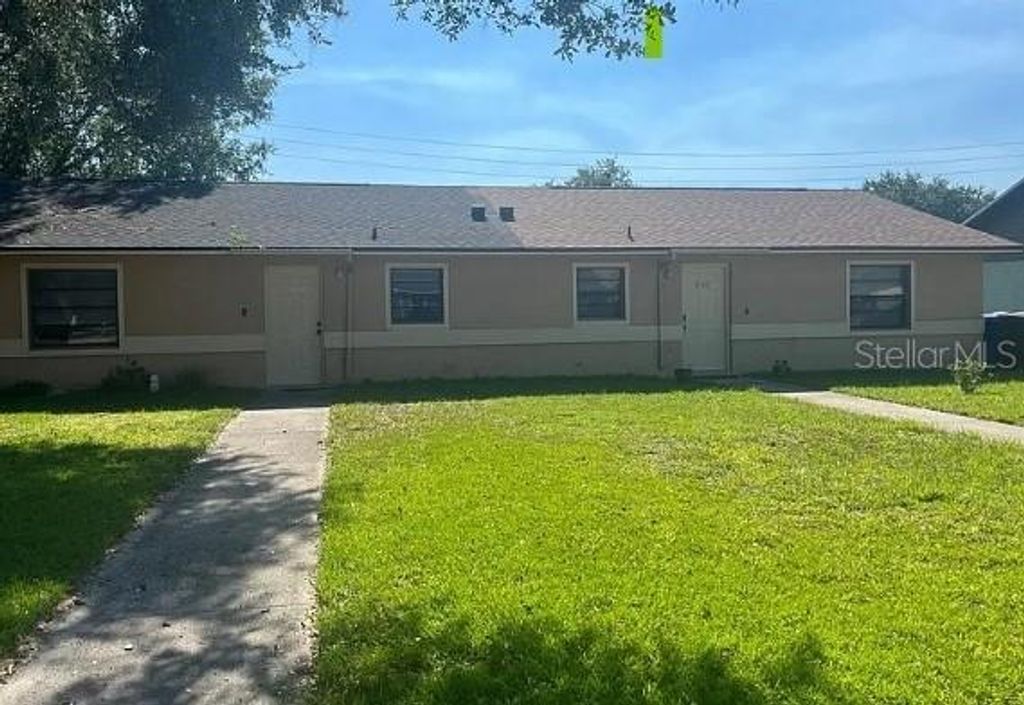 2112 W MARTIN STREET, Kissimmee, FL 34741