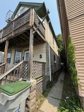 2370 S 18th STREET #2370A, Milwaukee, WI 53215