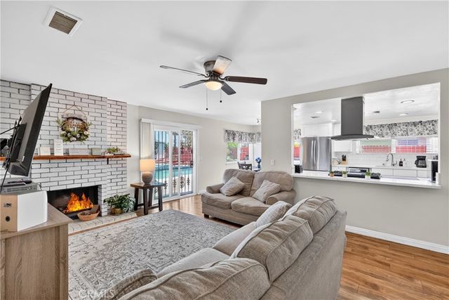 2204 Wilkie Dr, Pomona, CA 91767
