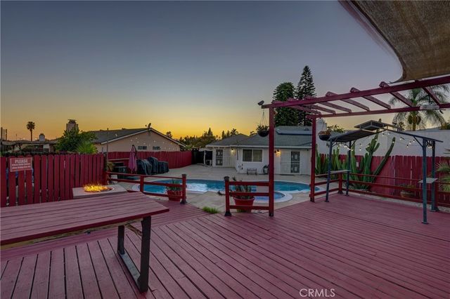 2204 Wilkie Dr, Pomona, CA 91767