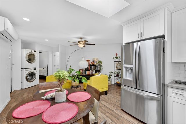 2204 Wilkie Dr, Pomona, CA 91767